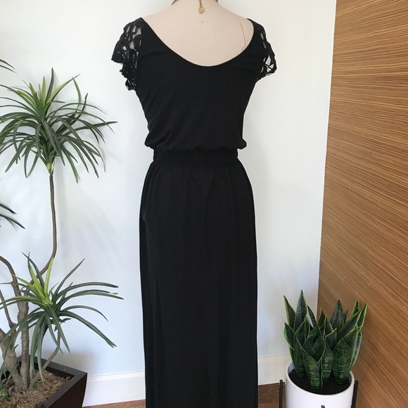 Xhilaration dress with lace detail - Picture 3 of 4